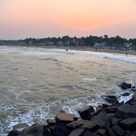 The Ocean Edge Hotel Pondicherry Exterior foto
