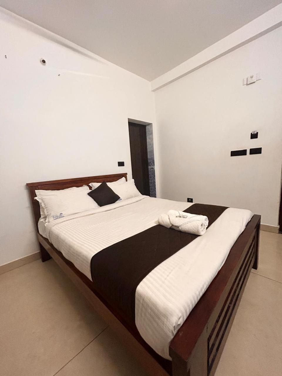 The Ocean Edge Hotel Pondicherry Exterior foto